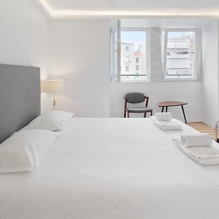 Room With Private Bathroom -Alcantara Lisboa Екстериор снимка